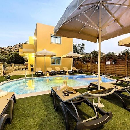 Lindos Luxury Retro Villas エクステリア 写真
