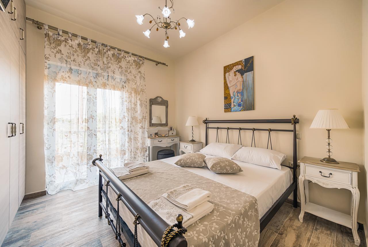 Lindos Luxury Retro Villas エクステリア 写真