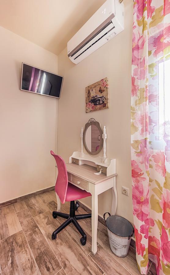 Lindos Luxury Retro Villas エクステリア 写真