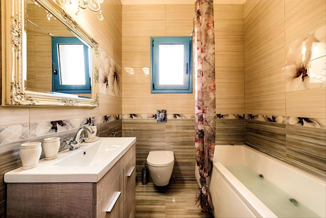 Lindos Luxury Retro Villas エクステリア 写真