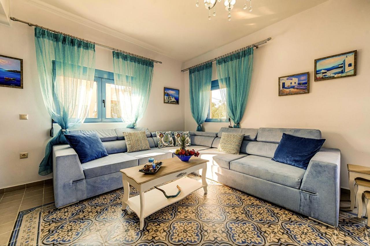 Lindos Luxury Retro Villas エクステリア 写真