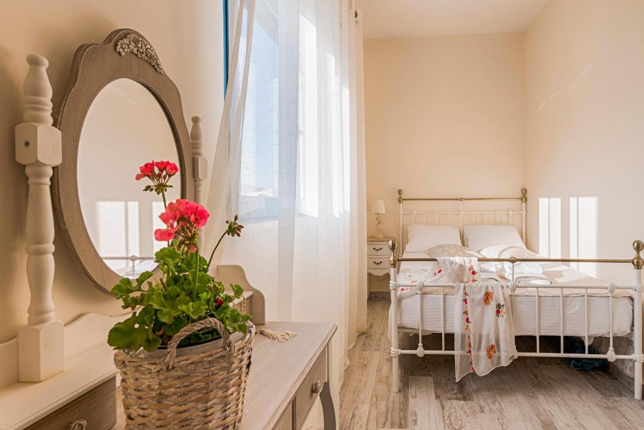 Lindos Luxury Retro Villas エクステリア 写真