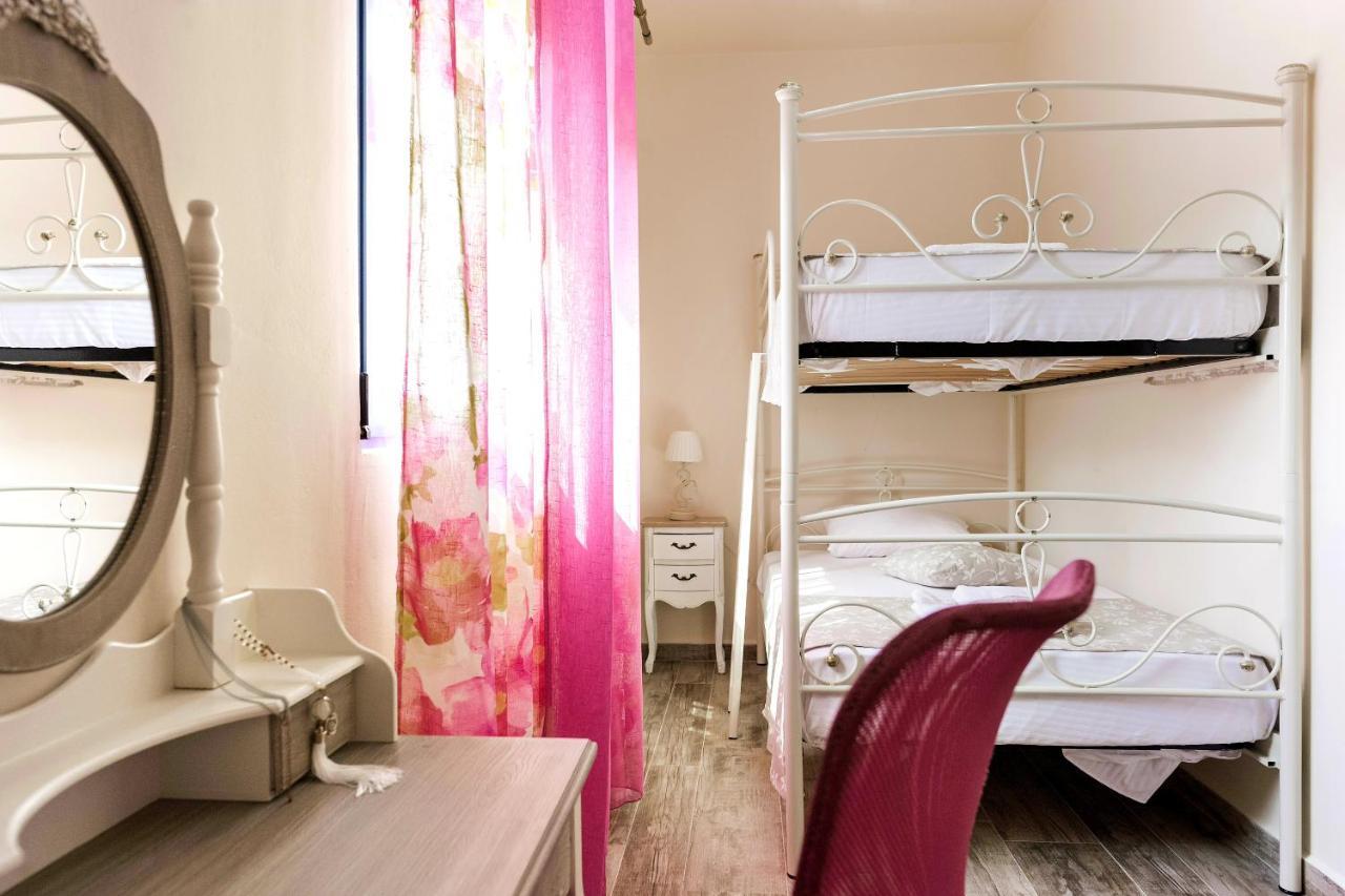 Lindos Luxury Retro Villas エクステリア 写真