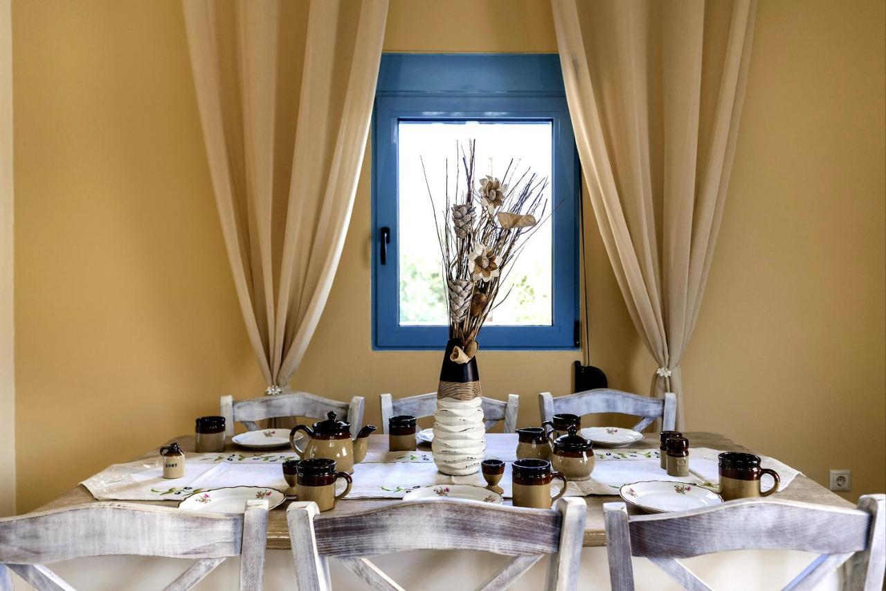Lindos Luxury Retro Villas エクステリア 写真